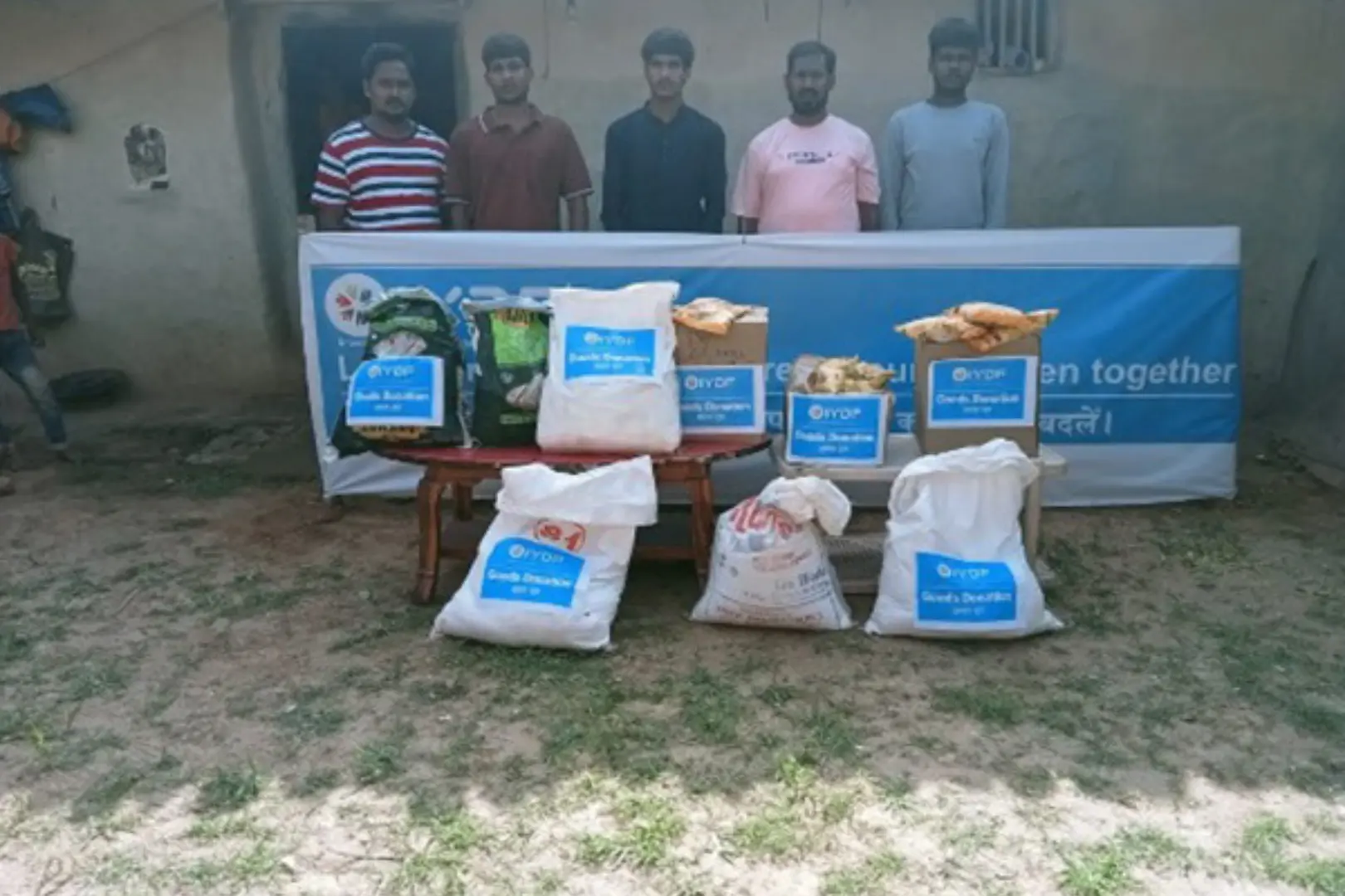 IYDF Works with Nonprofit Organizations to Hold a Donation Drive in Dihi Latehar.