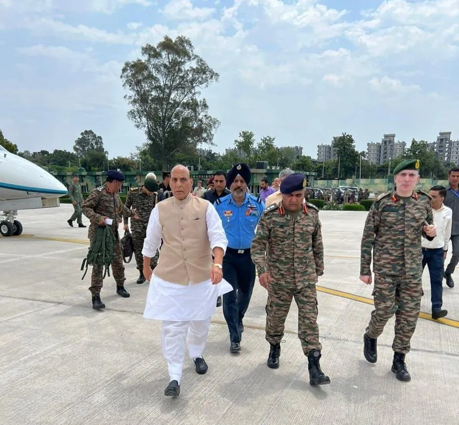  Defence Minister Rajnath Singh