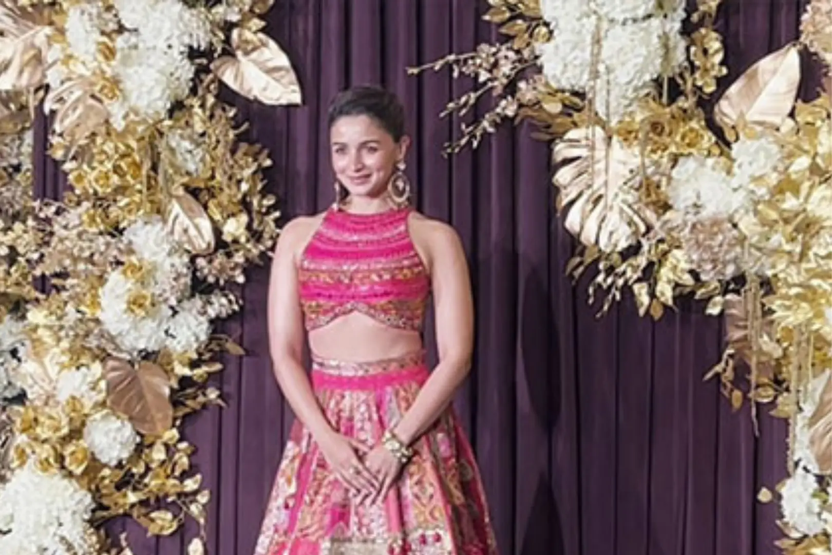 alia bhatt looks stunning in her colorful mehendi lehenga.