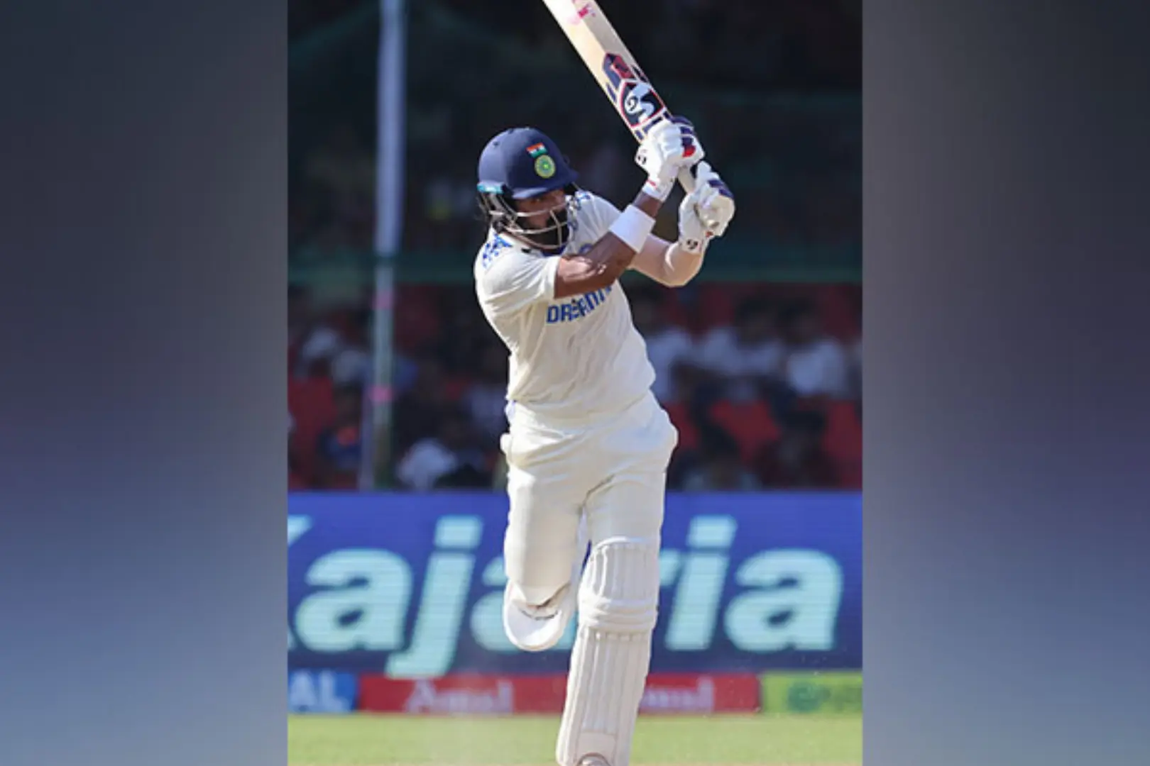 rahul during the perth cricket test