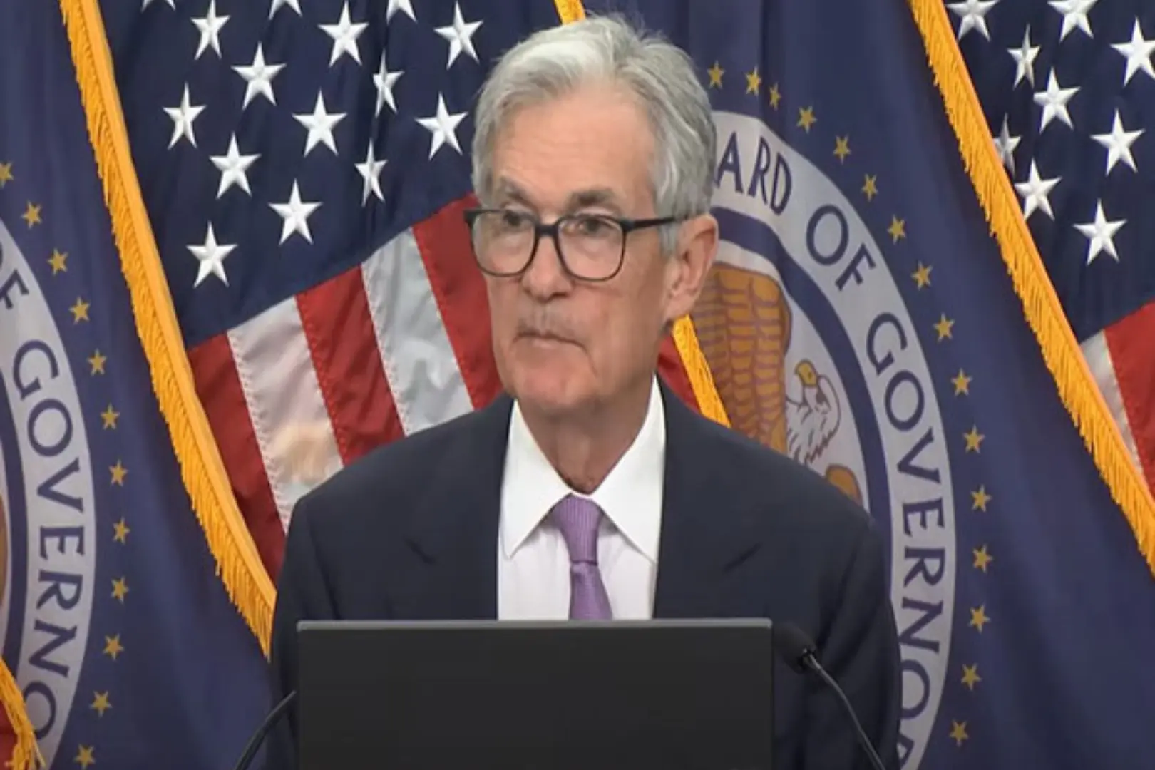 fed minutes: fed officials