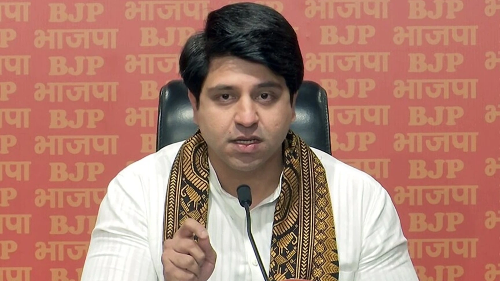 shehzad poonawalla