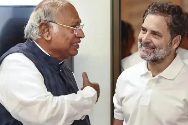 Assam: Mallikarjun Kharge, Rahul Gandhi reach Guwahati for party’s PAC meeting; Gogoi claims Congress will struggle for justice to people rahul gandhi