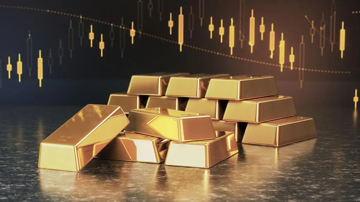 💼 Business: * Gold prices surge across major cities, with 22K & 24K rates reaching highs ahead of 3 March markets.