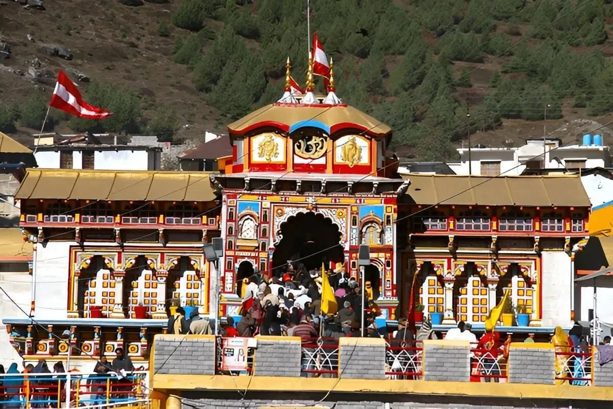 badrinath temple donation row